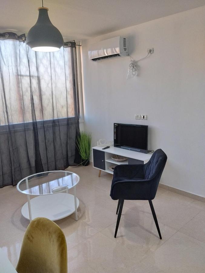 תות Apartment Beersheba Екстериор снимка